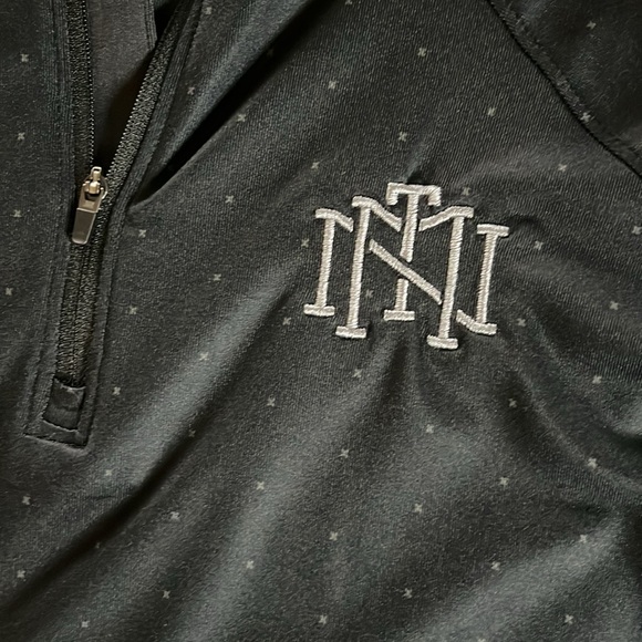 UNRL Pullover - Picture 2 of 7